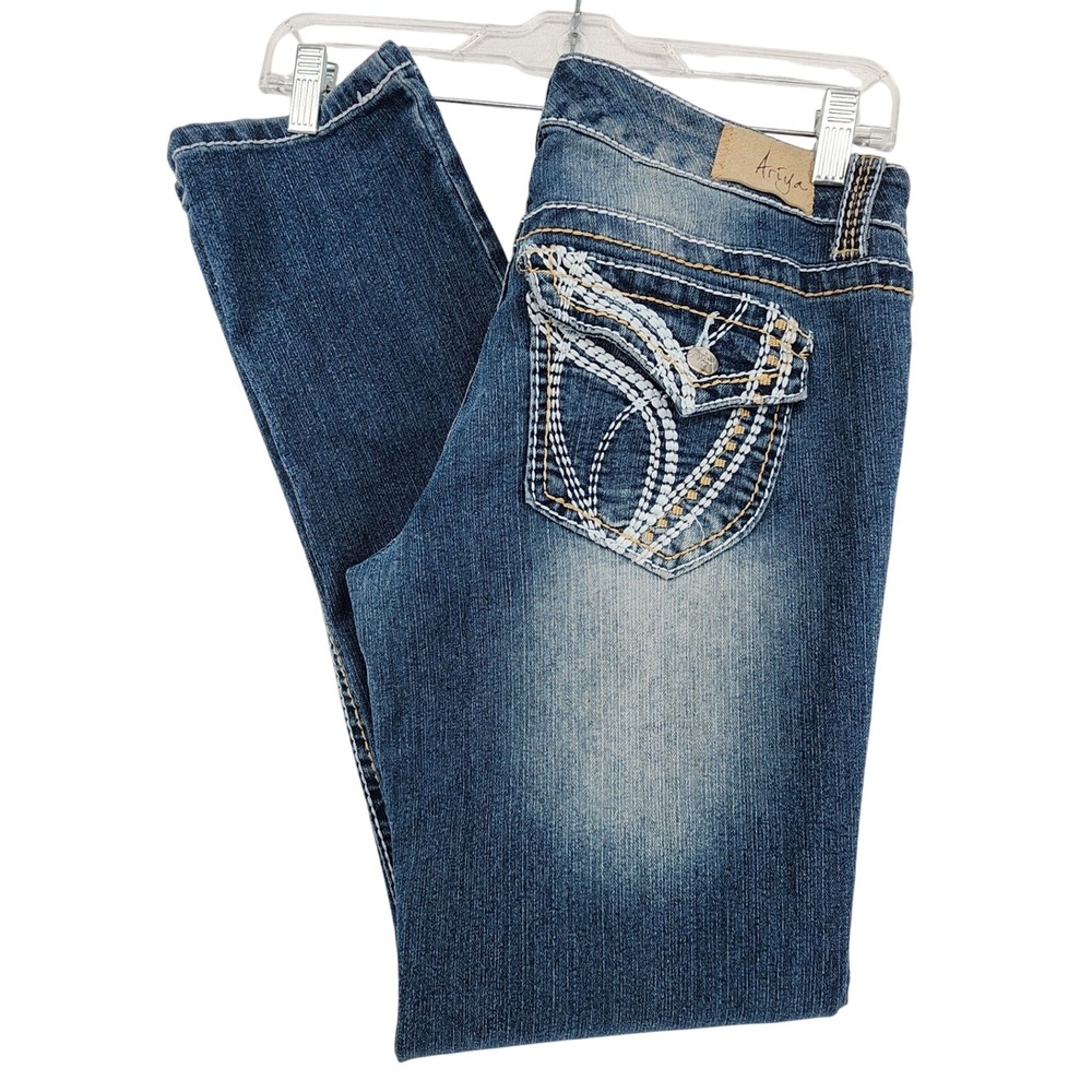 Ariya 9/10 Blue Straight Leg Jeans Y2K McBling Western‎ Embellished Flap Pocket